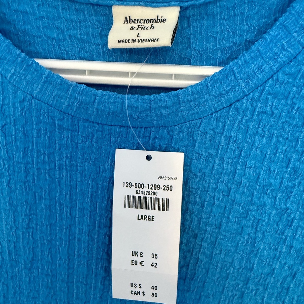 Abercrombie Textured Baby Tee - Picture 3 of 3